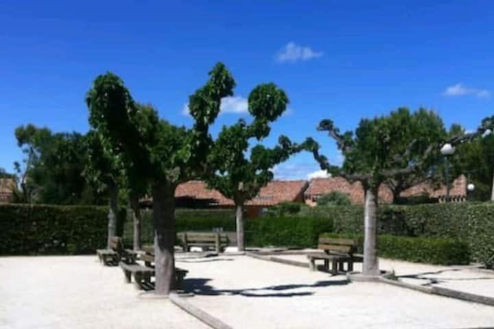 Villa Le Jardin Des Alpilles Eyguières Exterior foto